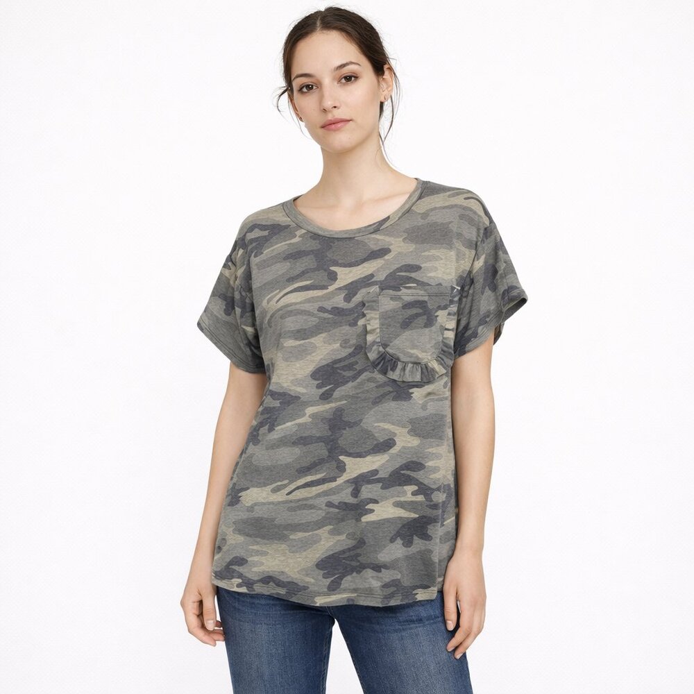 Entro NEW Grey Camouflage Short Sleeve Blouse Ruffle Pocket Soft Tee Size Medium